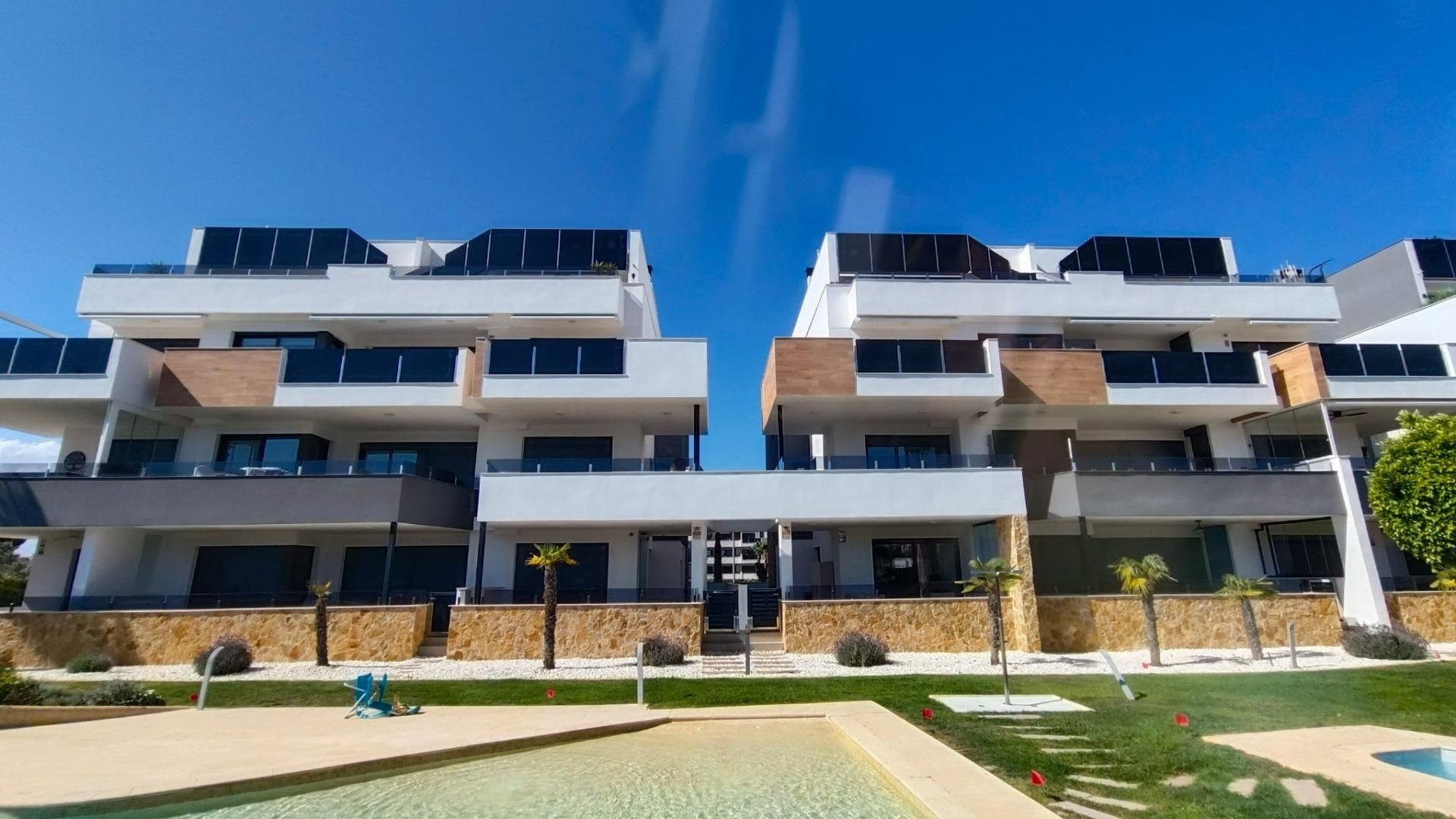 Apartment in Urbanizacion los Balcones - view 1