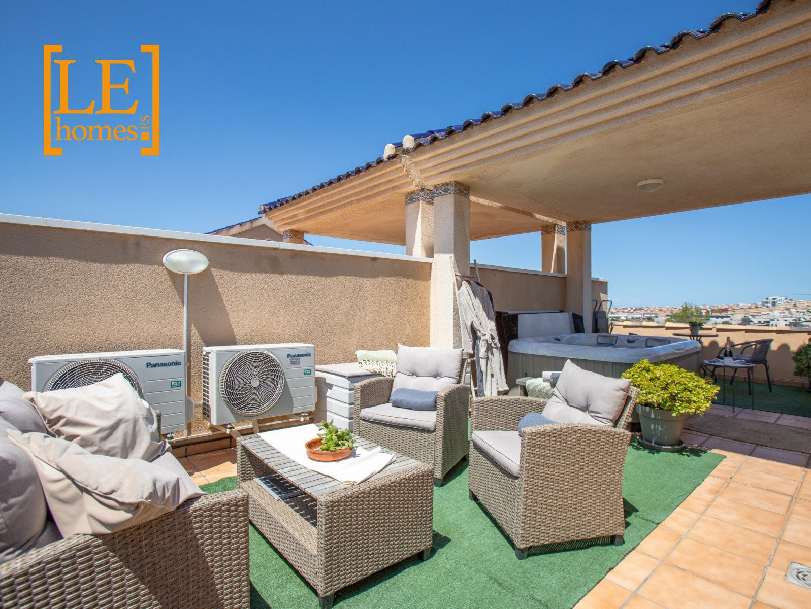 House in Urbanizacion los Balcones - view 1