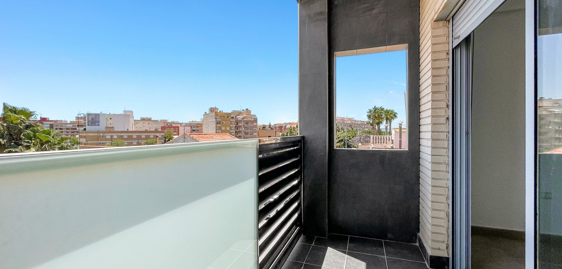 Apartment in Torrevieja - view 1