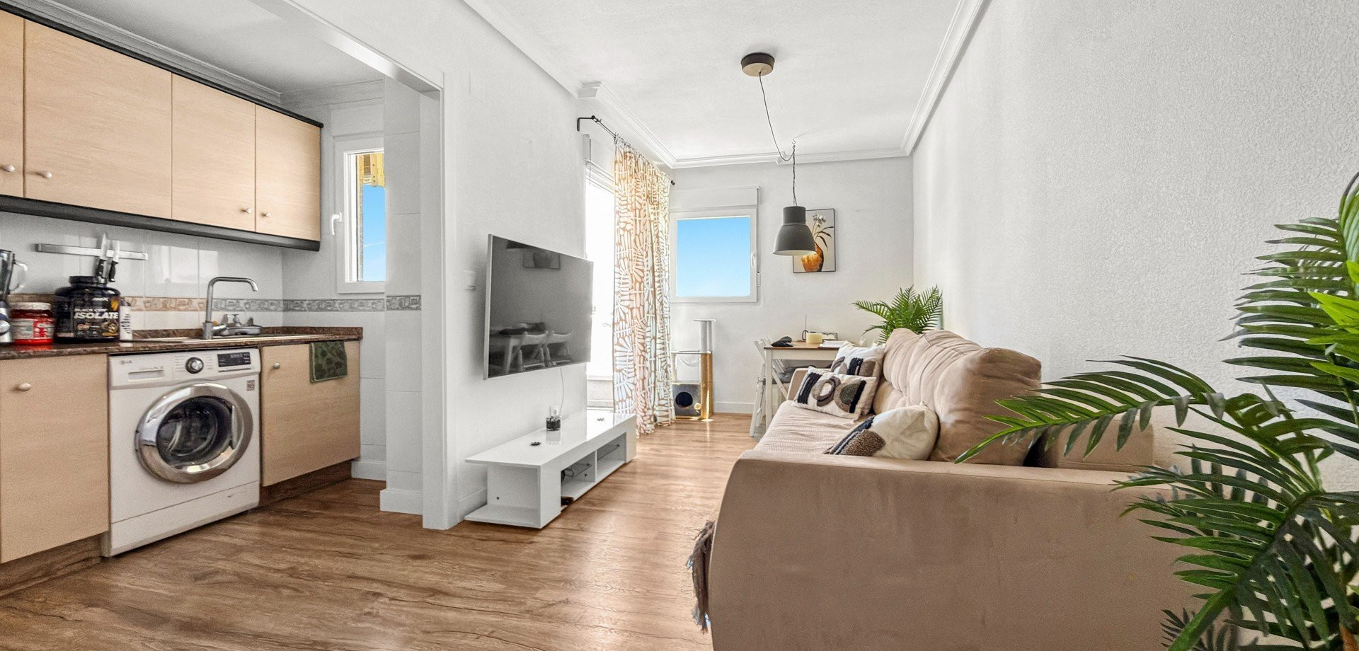 Apartment in Torrevieja - view 1