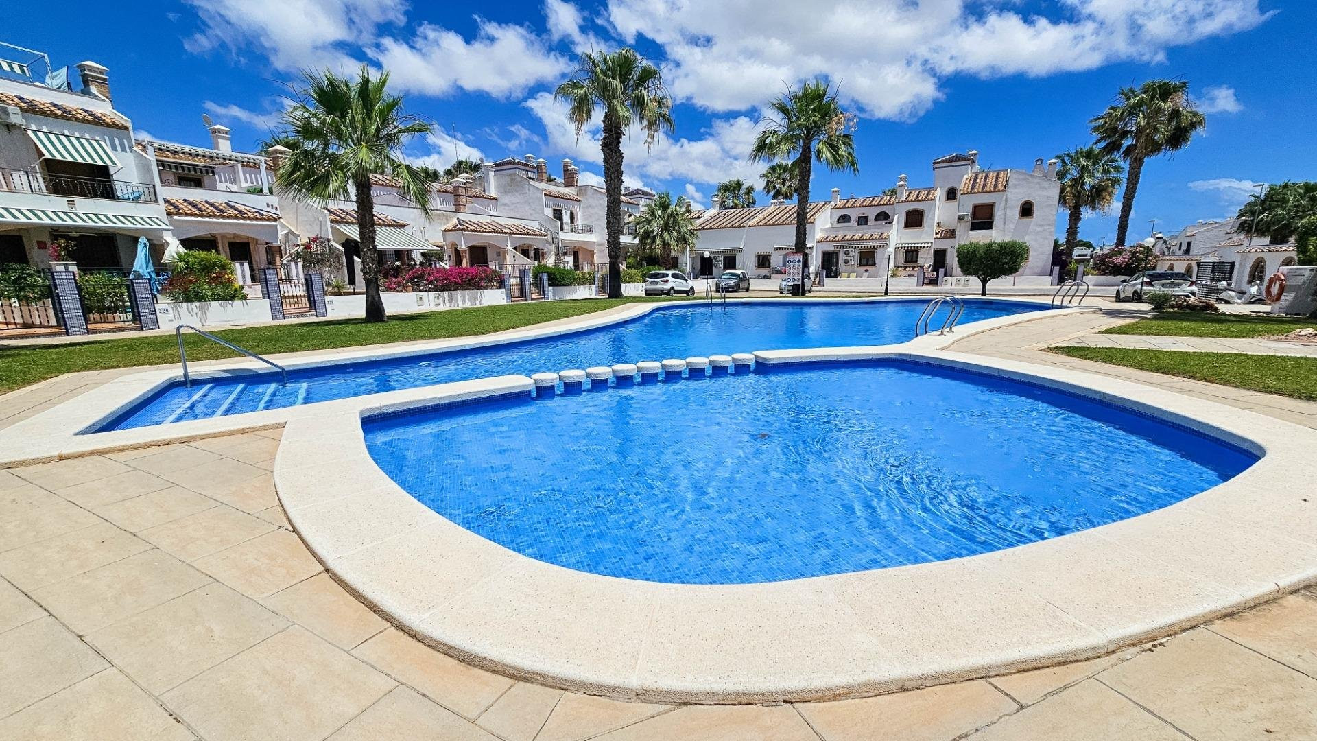 House in Urbanizacion los Balcones - view 1