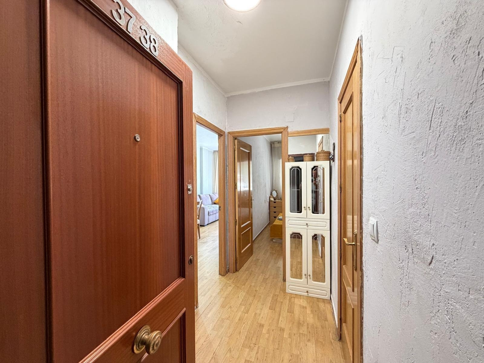 Apartment in Torrevieja - Image 2