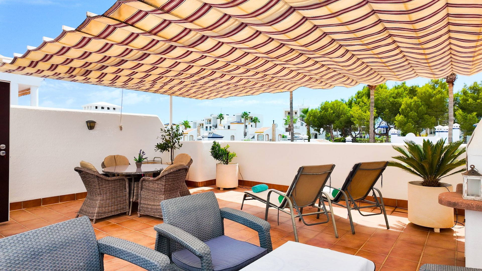 Apartment in Urbanizacion los Balcones - Image 2
