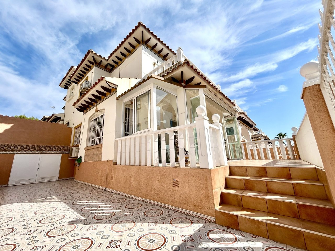 House in Cabo Roig - Image 3