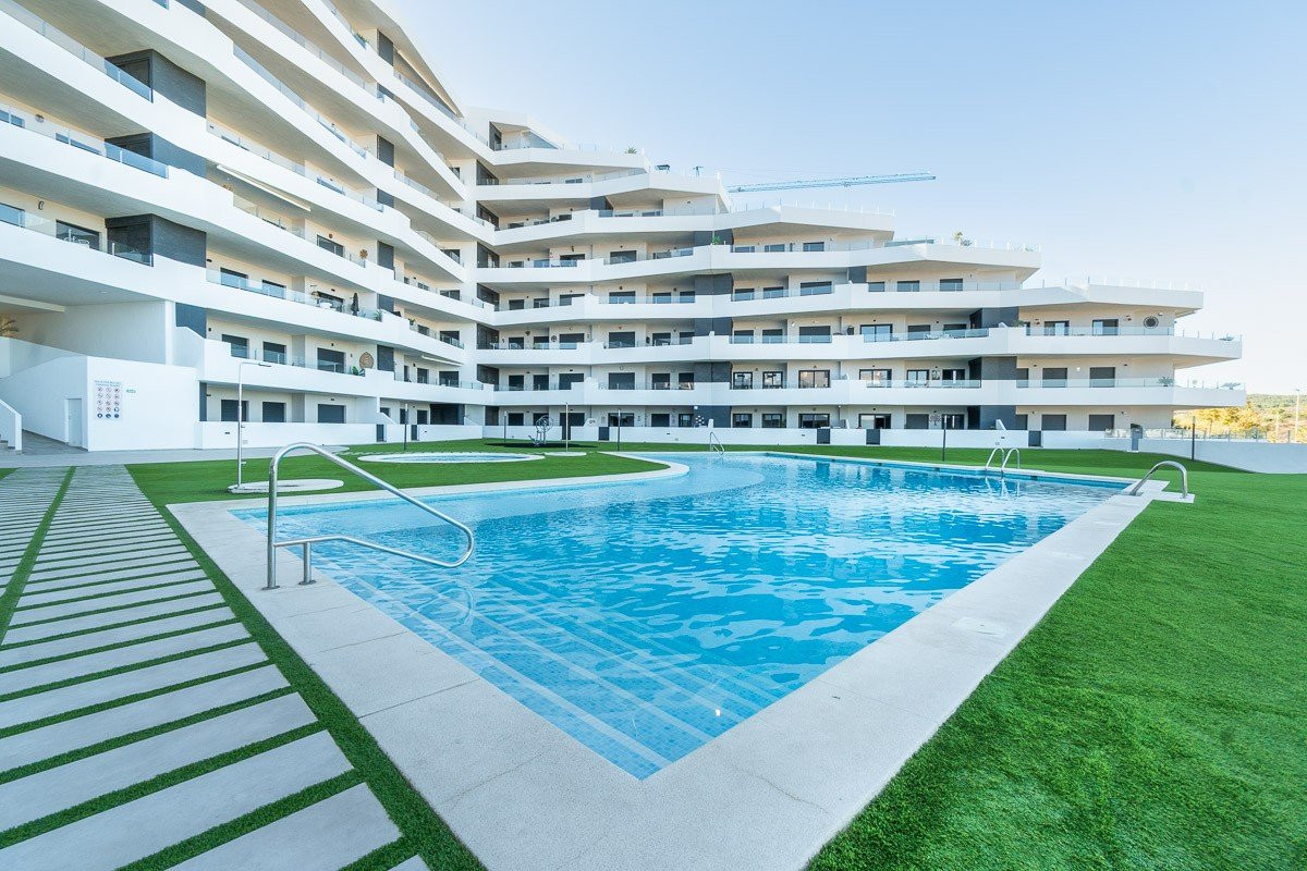 Apartment in San Miguel de Salinas - Image 4