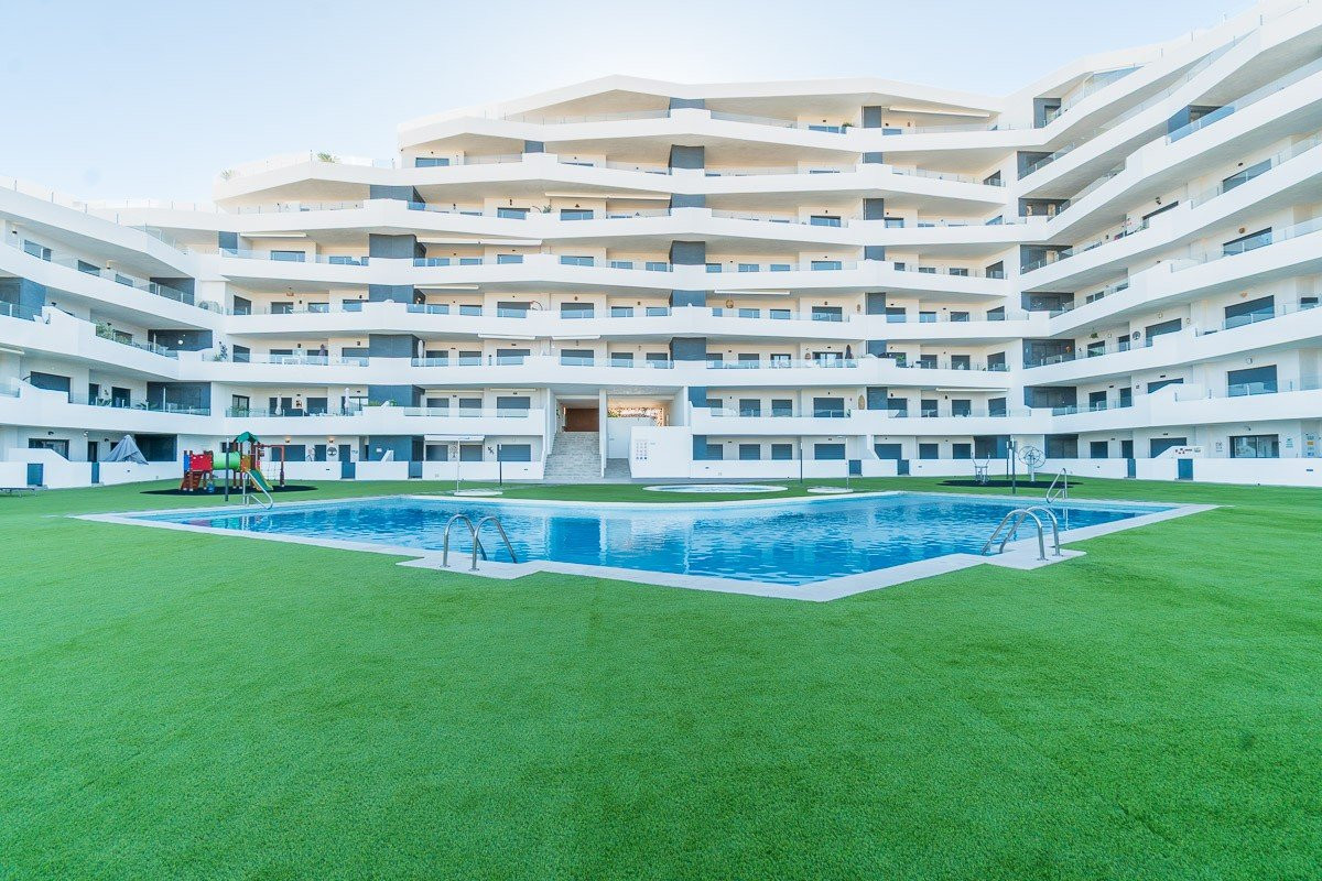Apartment in San Miguel de Salinas - Image 5
