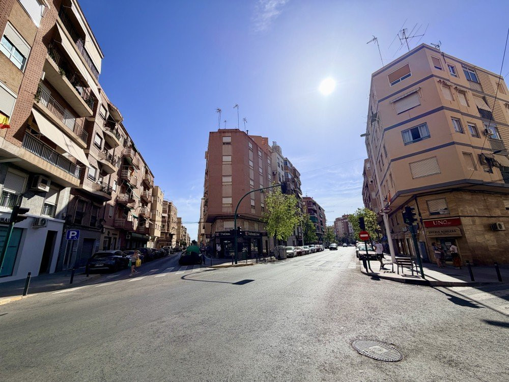 Apartment in Elche - view 1