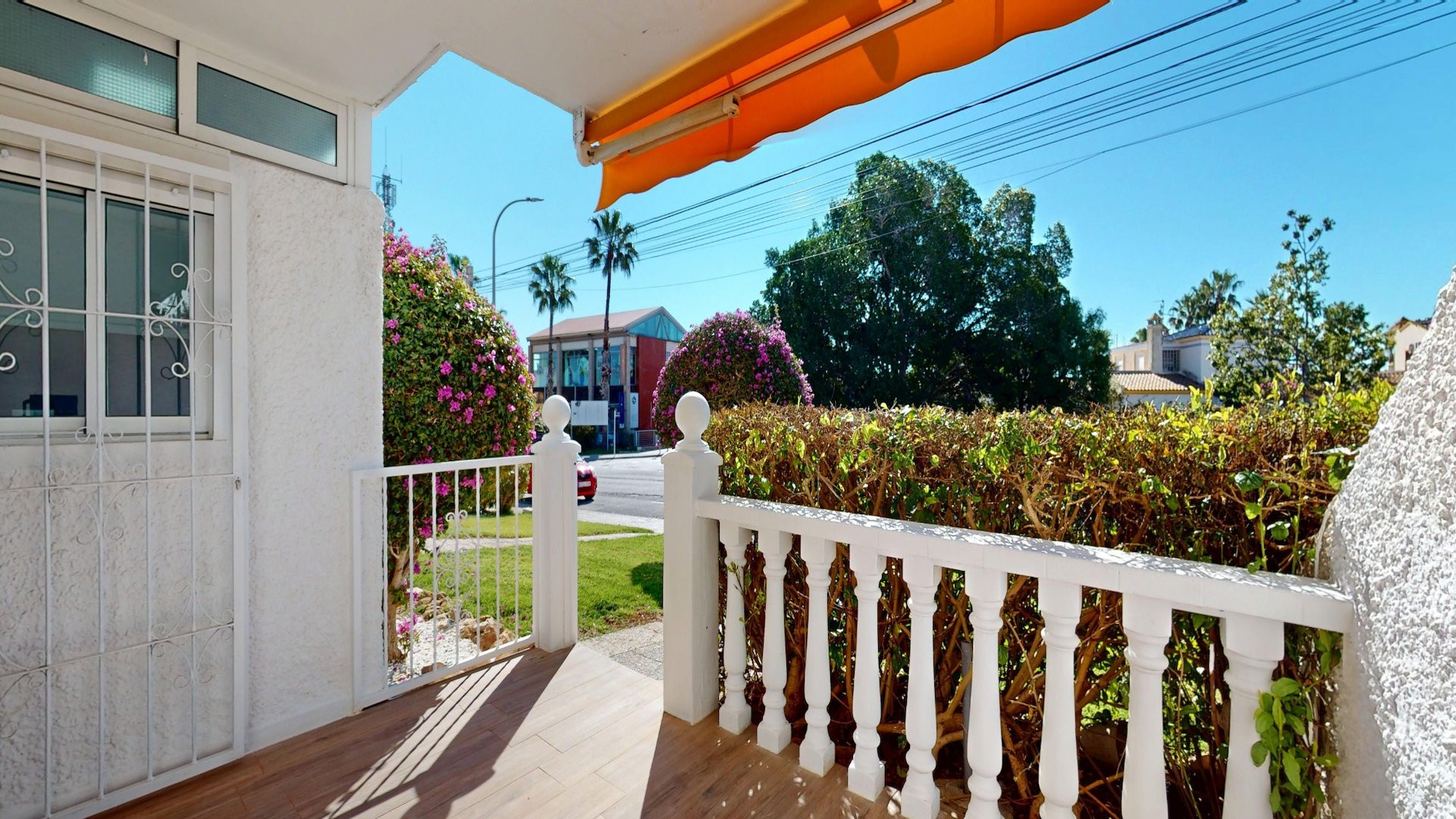 Apartment in Villamartin - Image 2