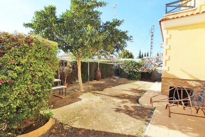 Villa in Elche - Image 5