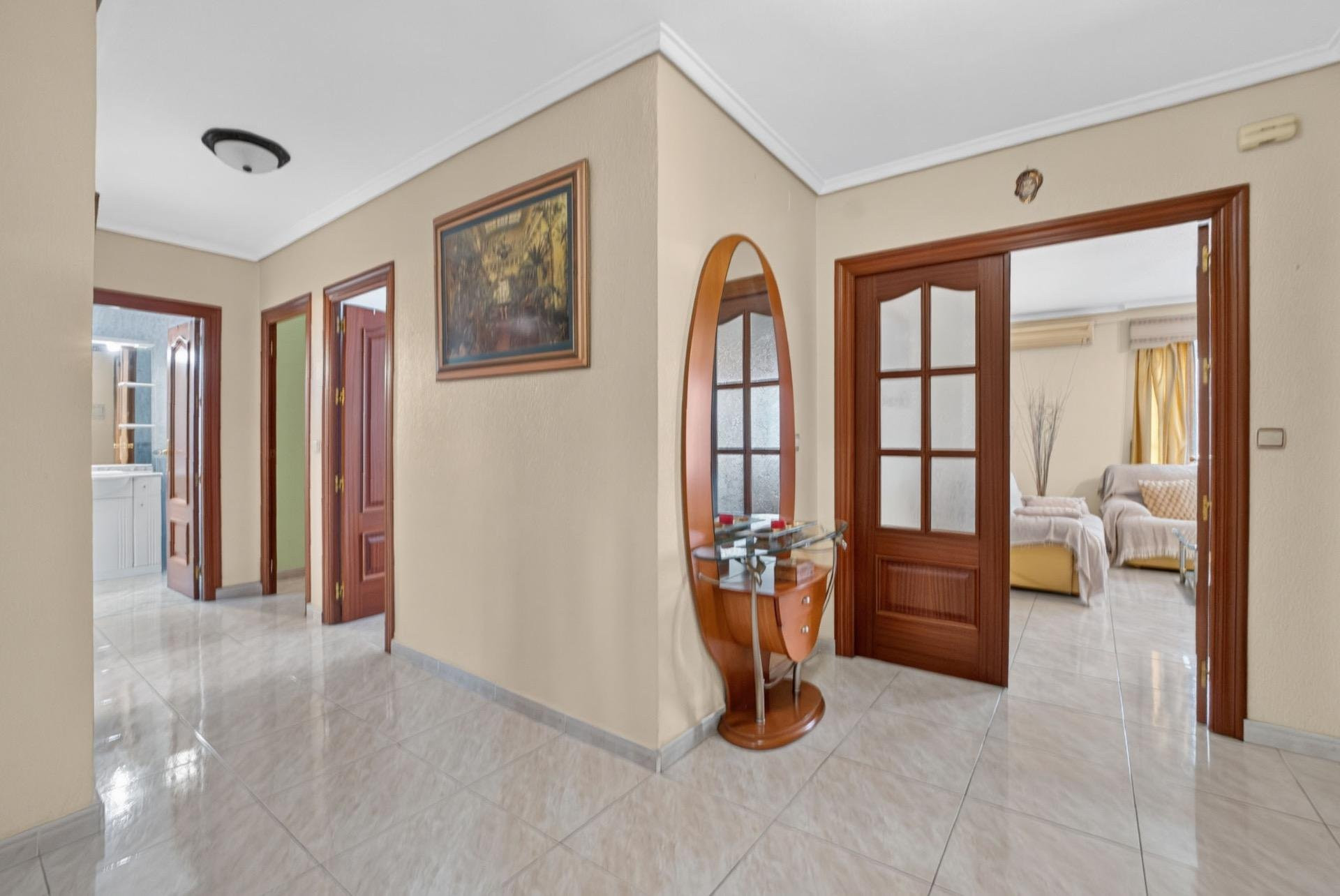 Apartment in Torrevieja - Image 4