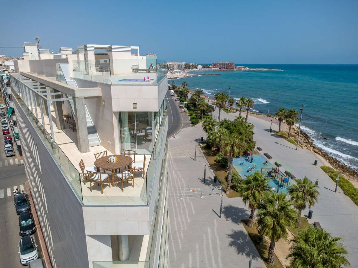Apartment in Torrevieja - view 1