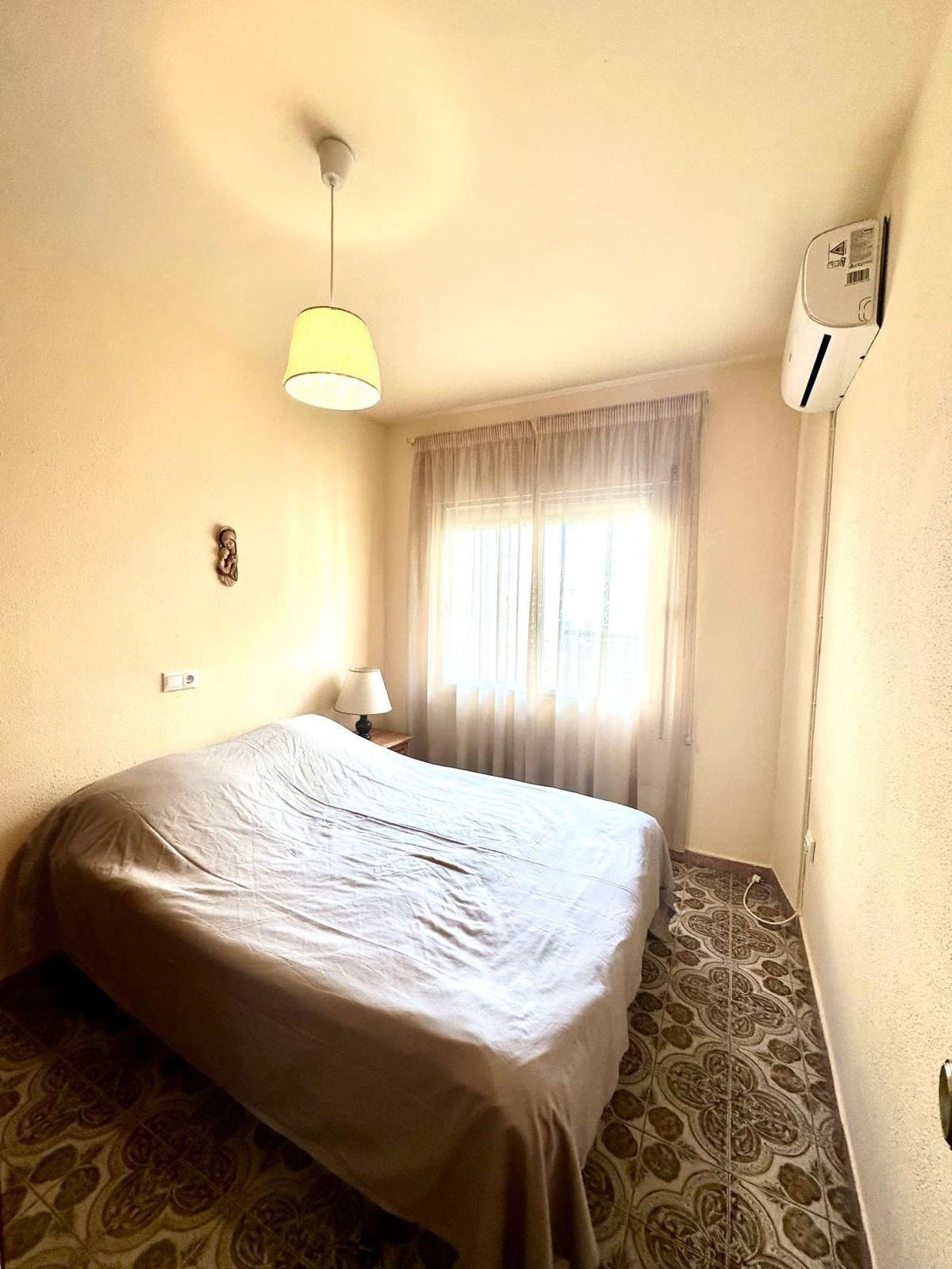 Apartment in Torrevieja - Image 4