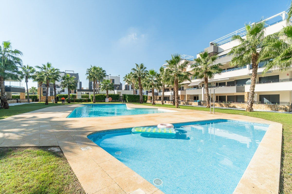 Apartment in Urbanizacion los Balcones - view 1