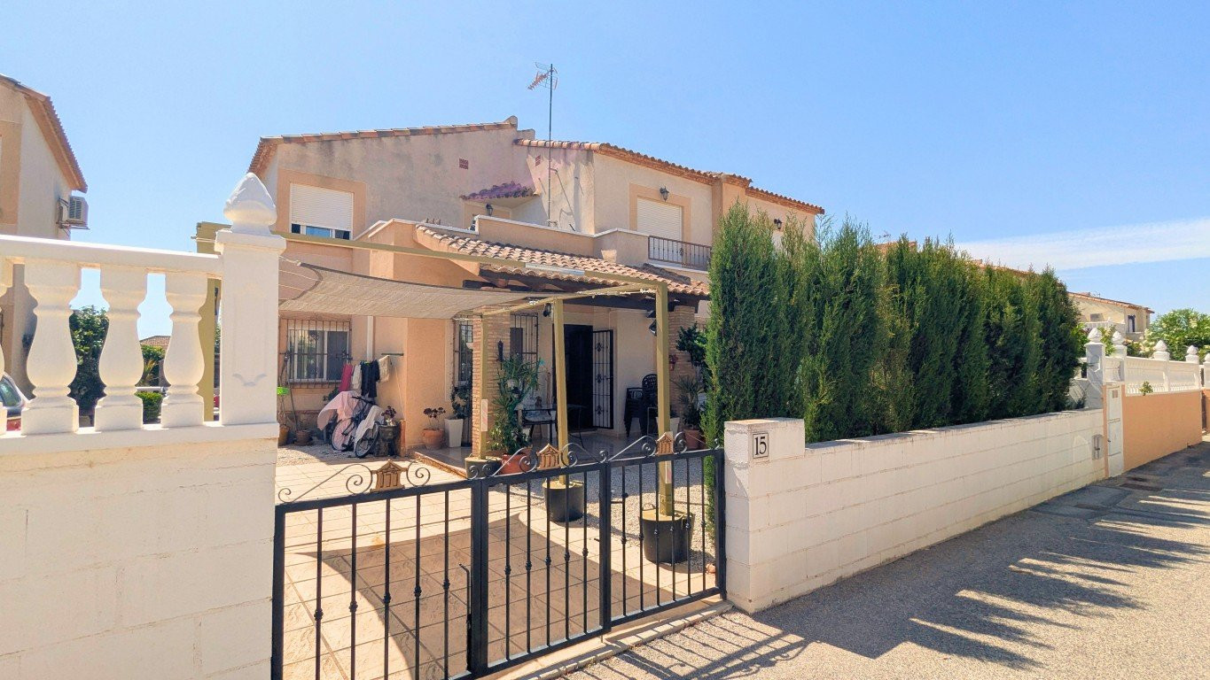 House in Lo Bigo - view 1