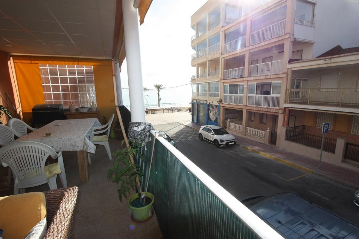 Apartment in Guardamar del Segura - Image 2
