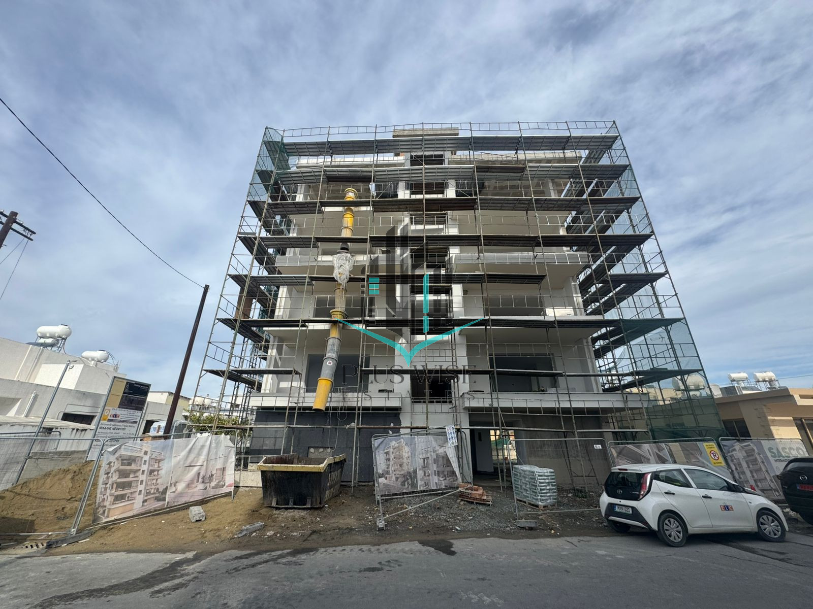 Apartment in Agios Nikolaos - Image 2