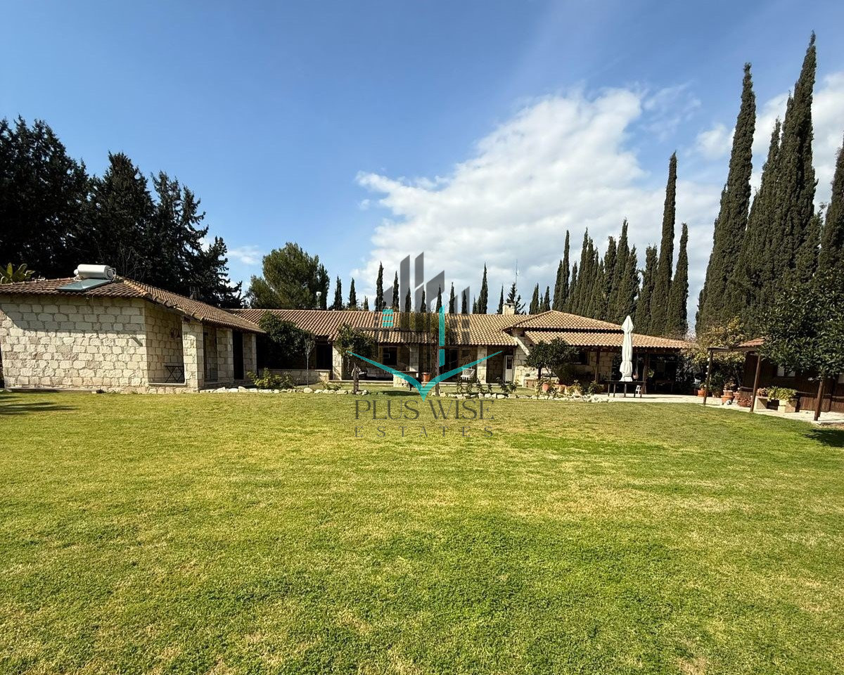 House in Kiti - view 1