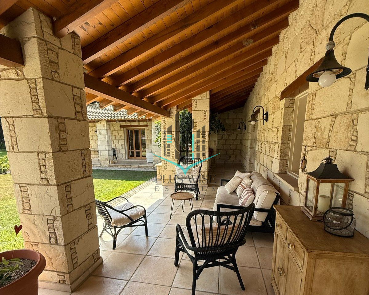 House in Kiti - Image 5