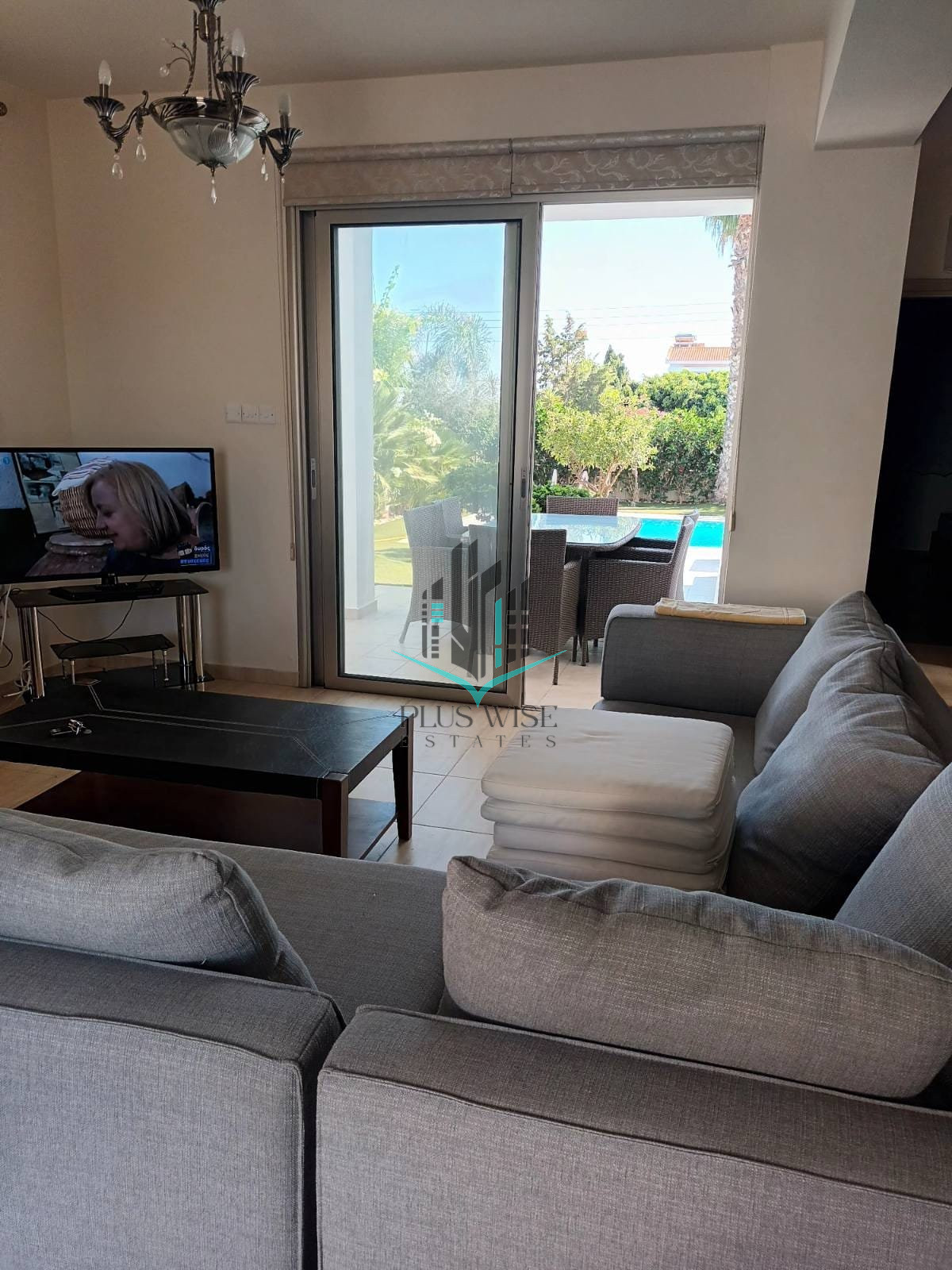 Villa in Perivolia - Image 4