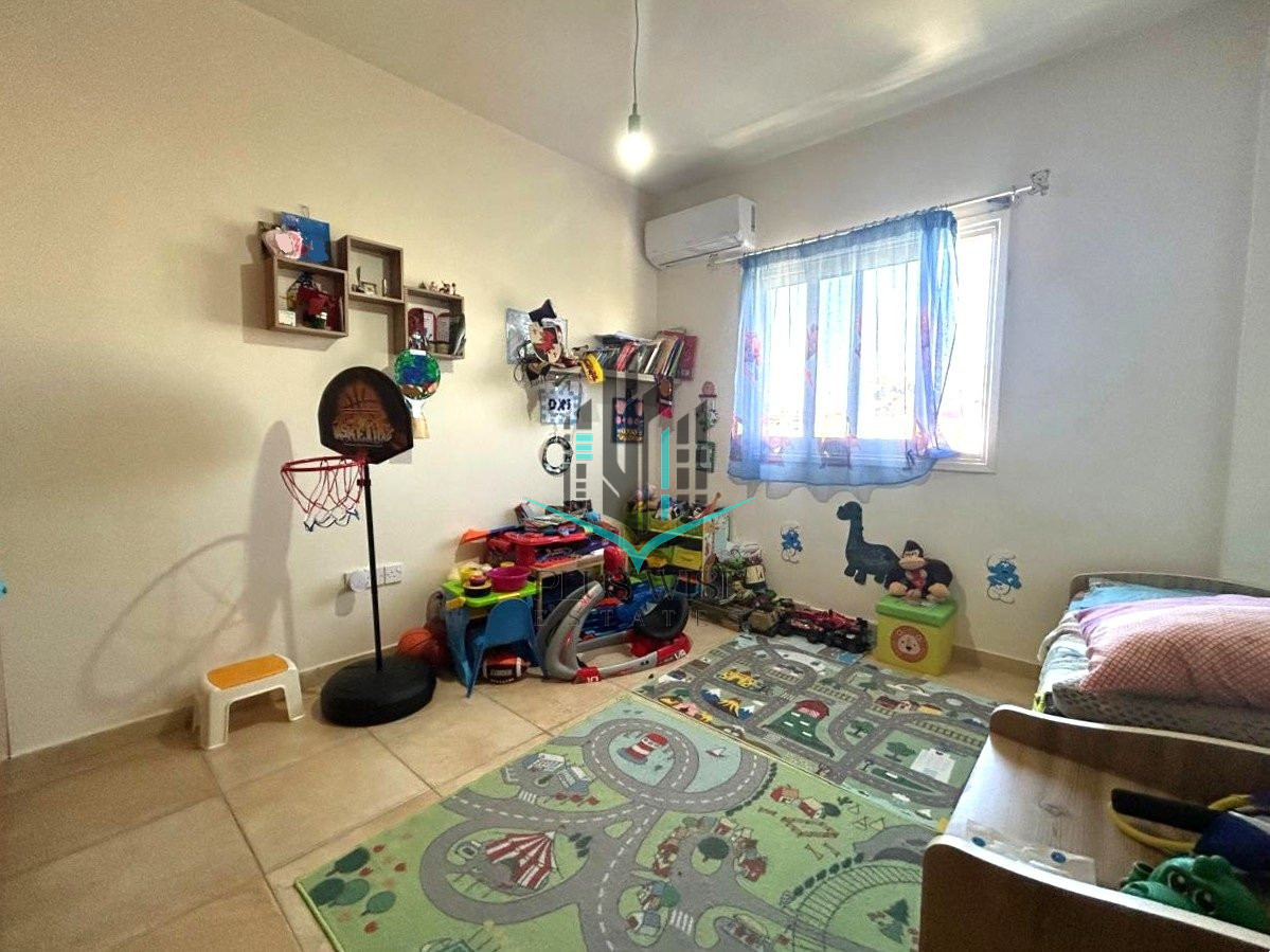 Apartment in Kiti - Image 5