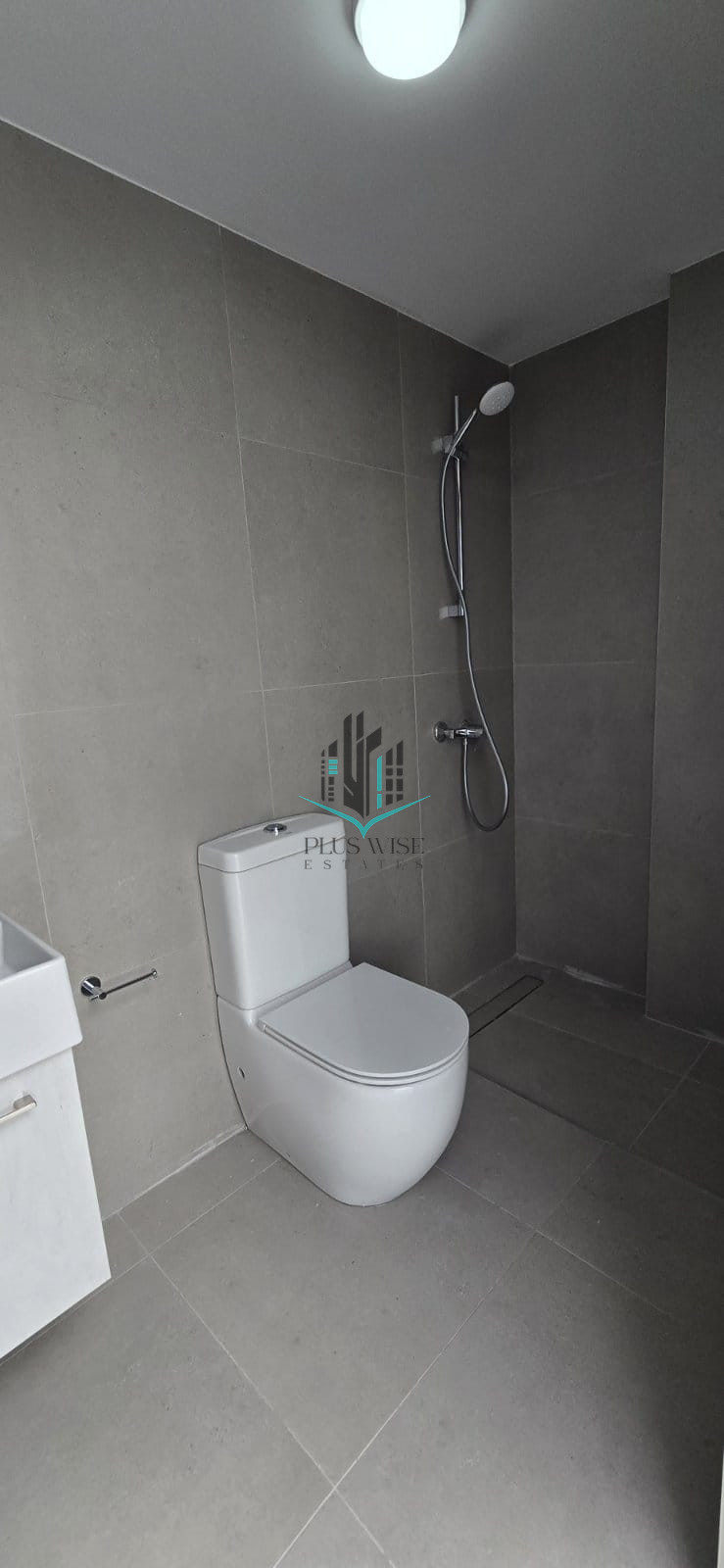 Apartment in Agios Fanourios - Image 4