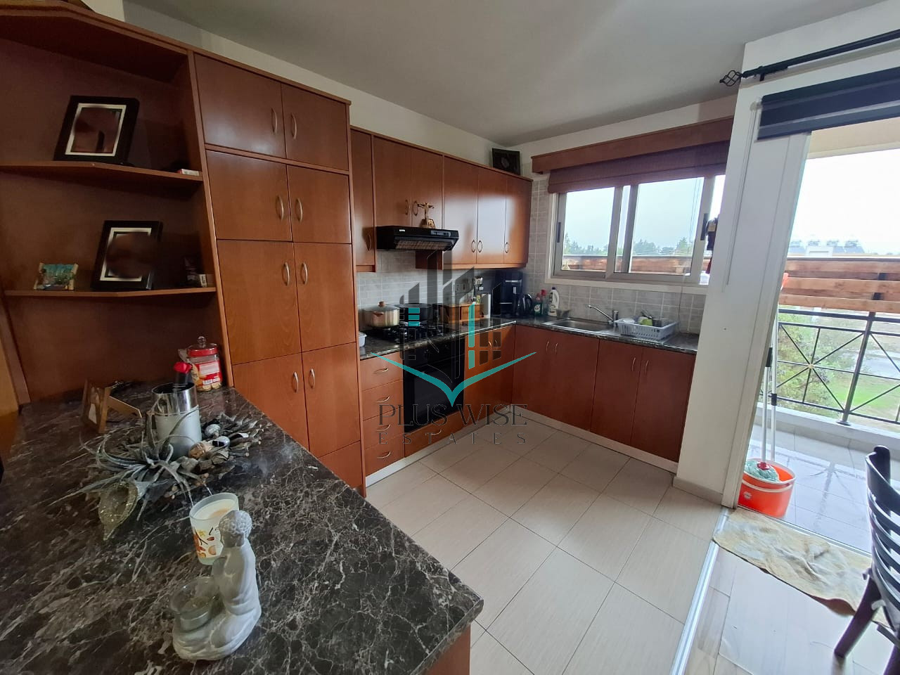 Apartment in Meneou - view 1