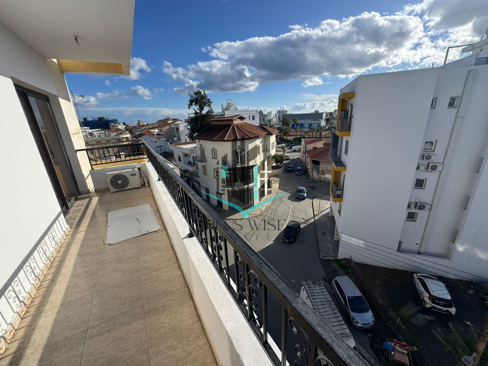 Apartment in Larnaca Marina - view 1