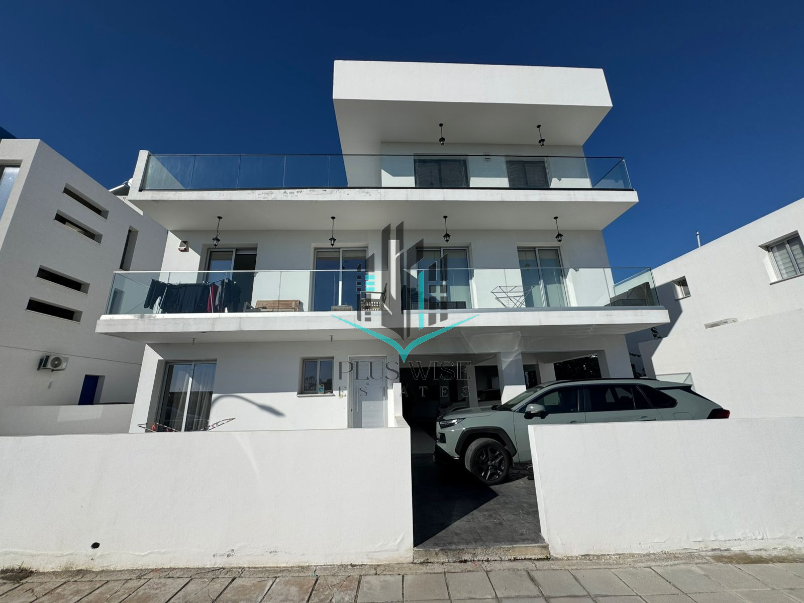 Apartment in Livadia - view 1