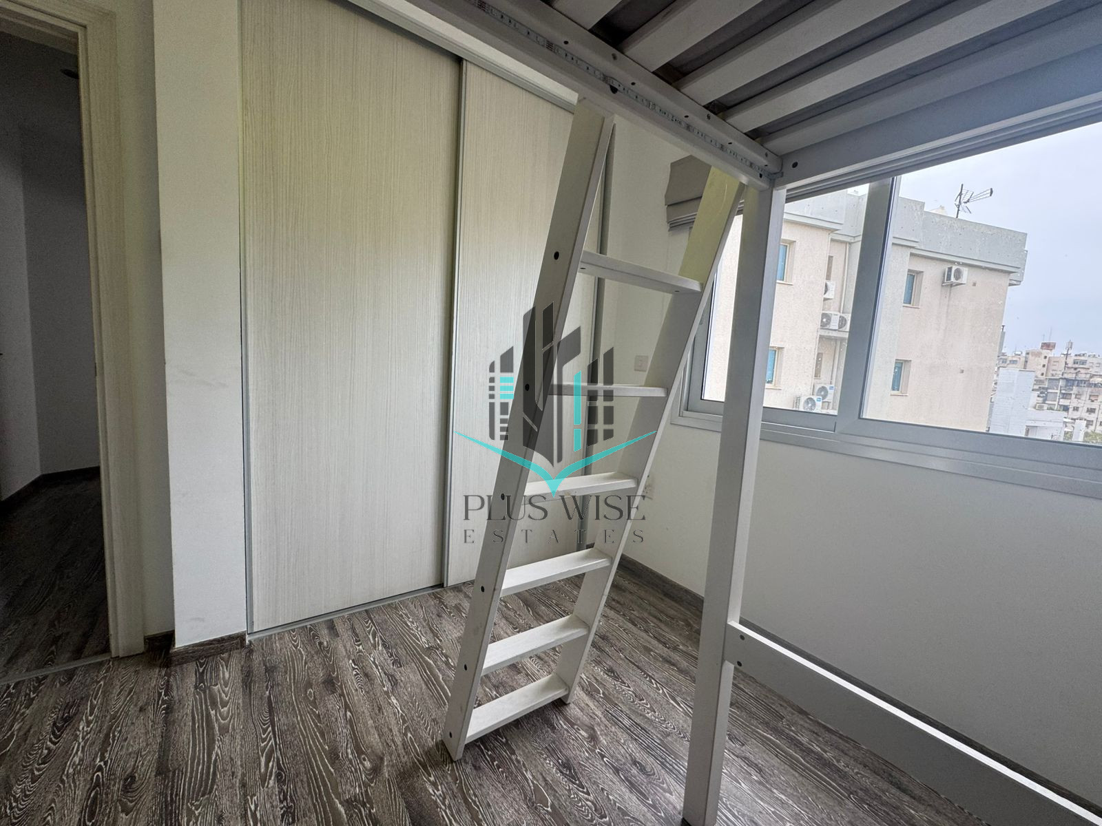 Apartment in Chrysopolitissa - Image 5