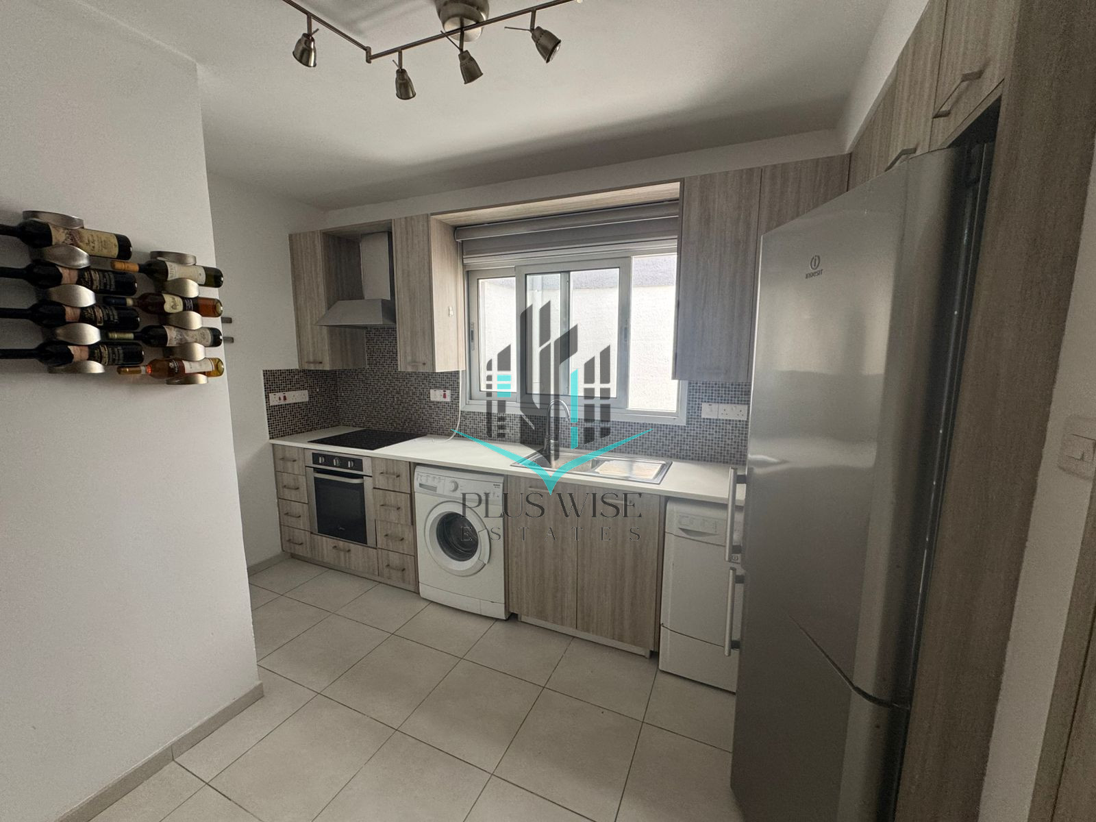 Apartment in Chrysopolitissa - Image 2