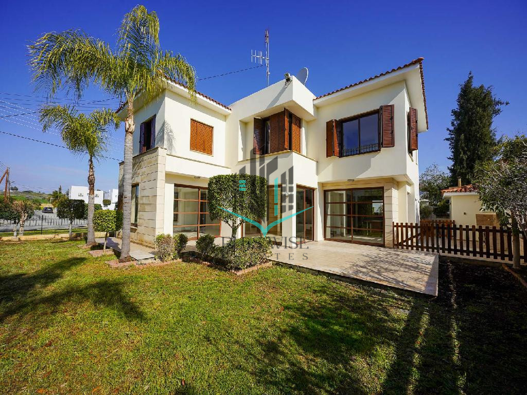 Villa in Egkomi - view 1