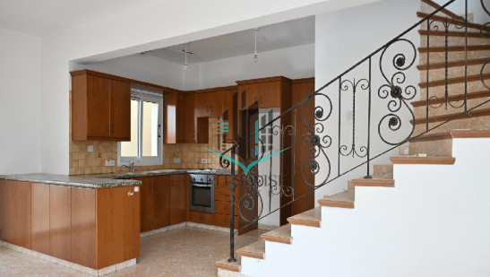Villa in Paralimni - Image 3