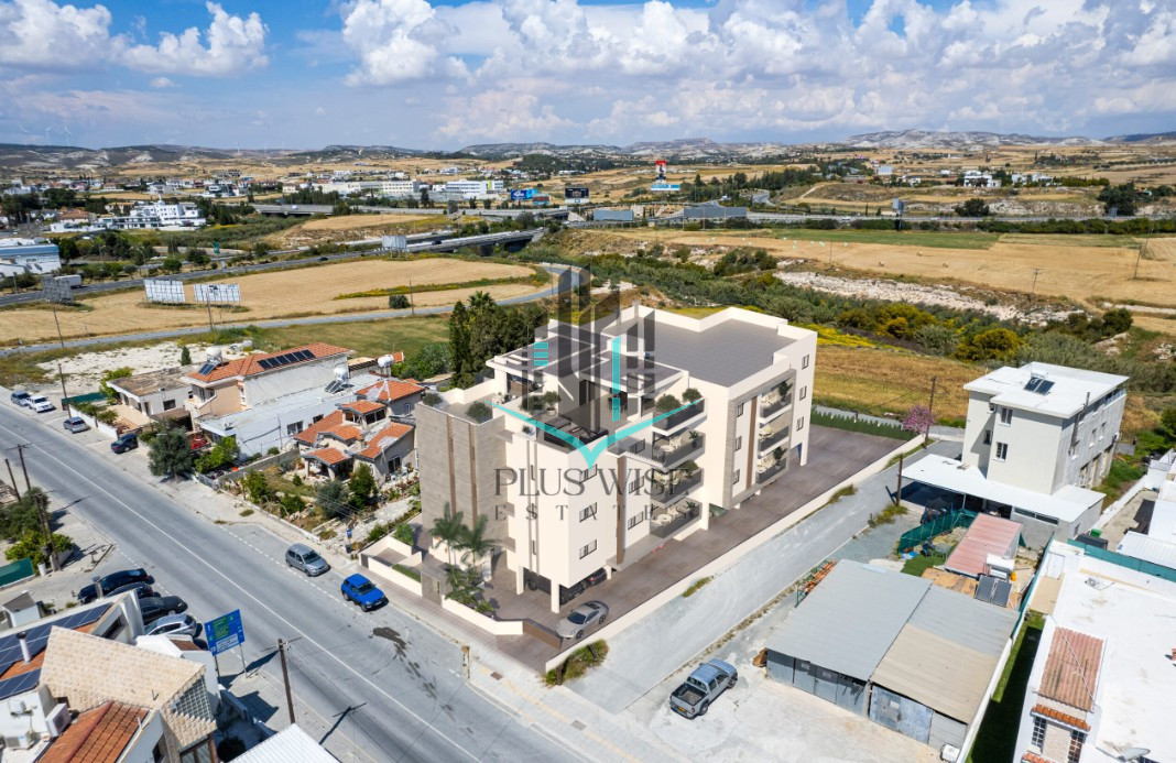 Apartment in Larnaca Marina - Image 4