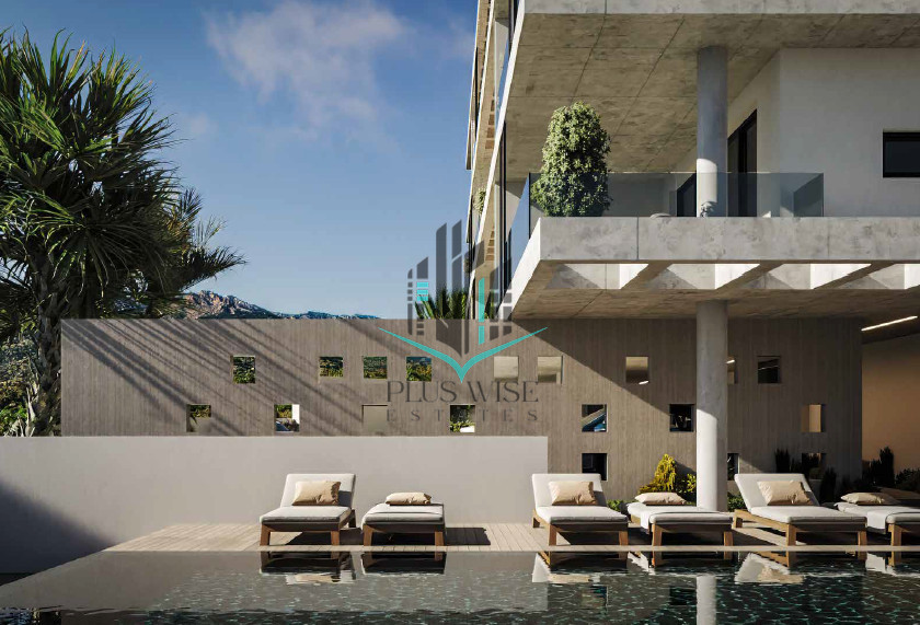 Apartment in Oroklini - Image 2