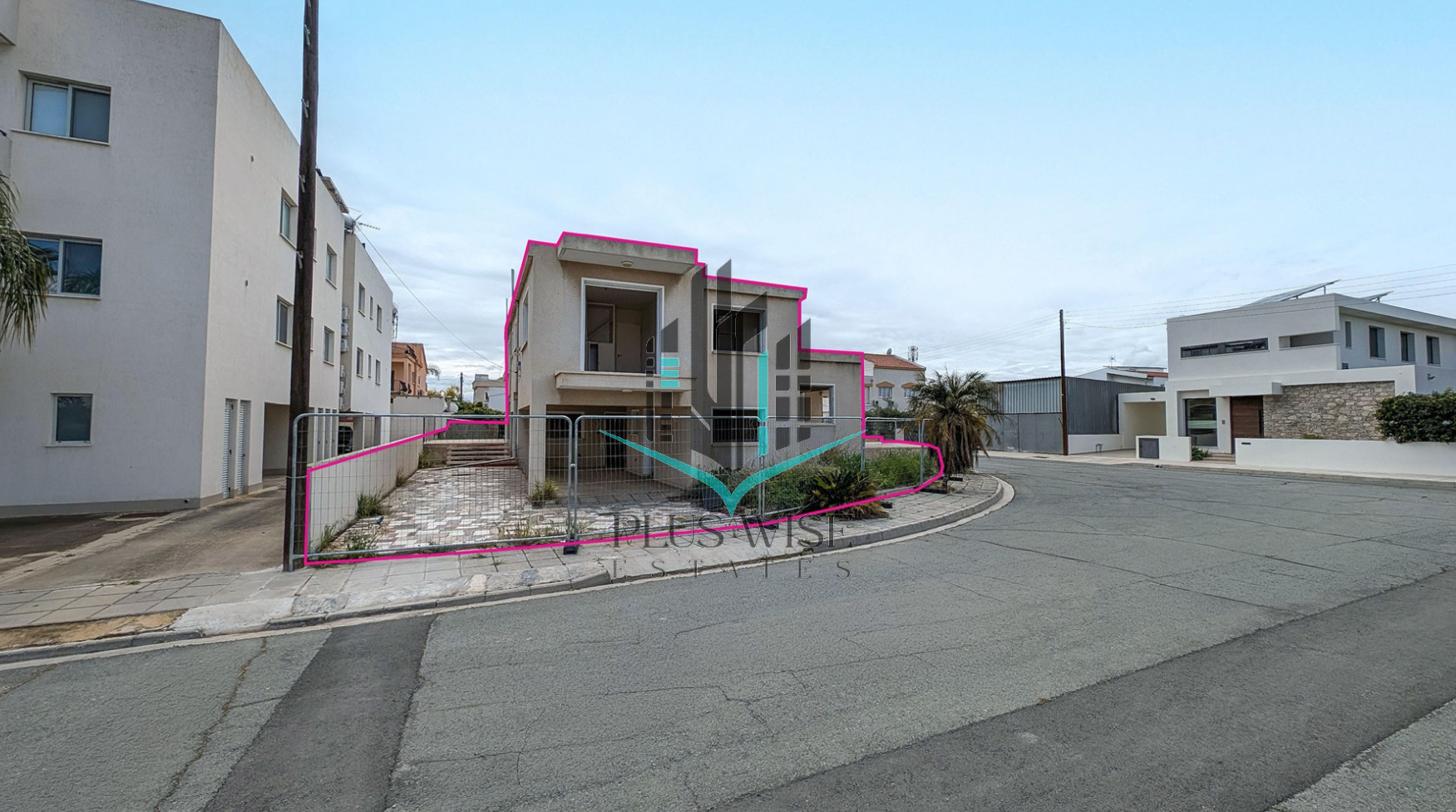 Villa in Kiti - view 1