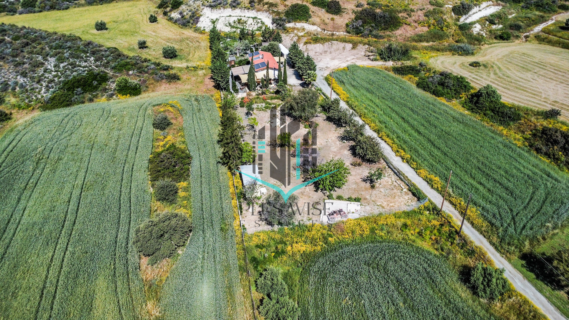 House in Tochni - Image 2