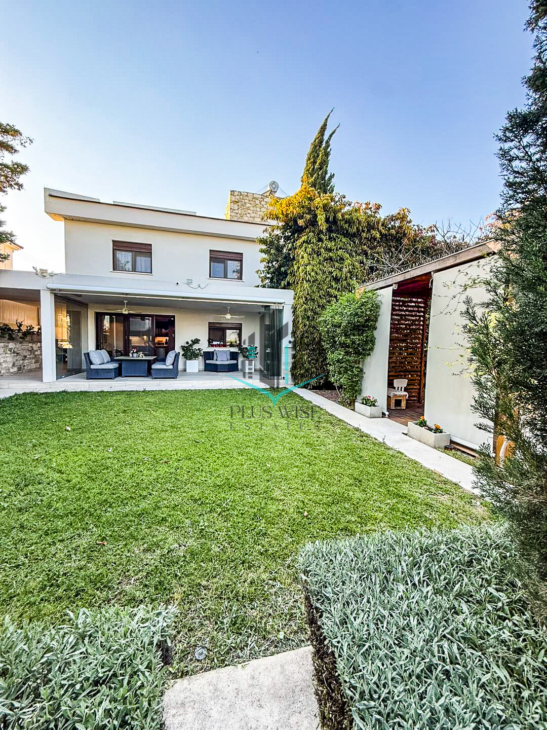 Villa in Apostolos Loukas - view 1