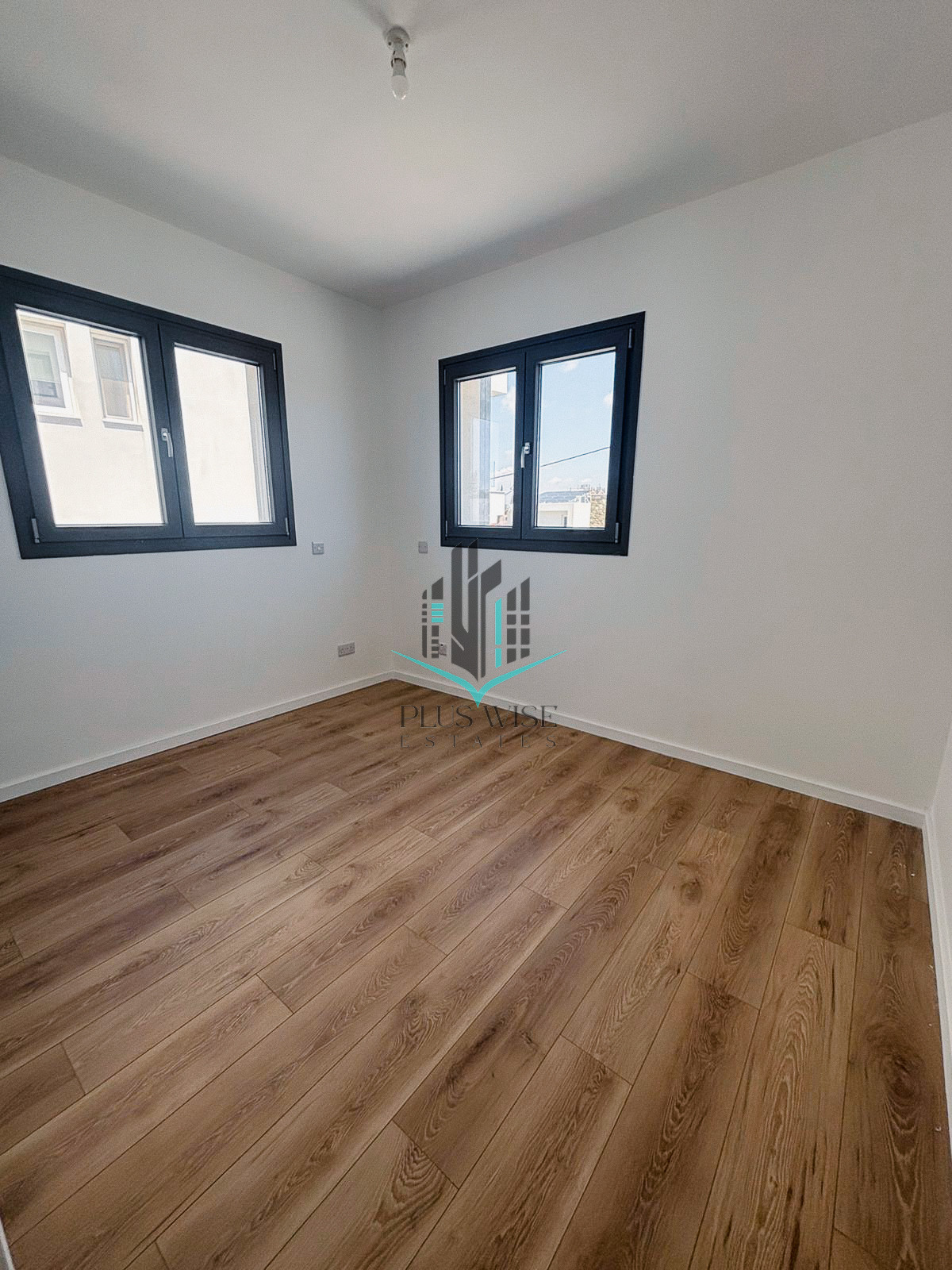 Apartment in Apostolos Loukas - Image 2