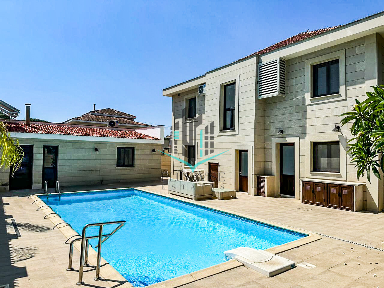 Villa in Larnaka - Image 2