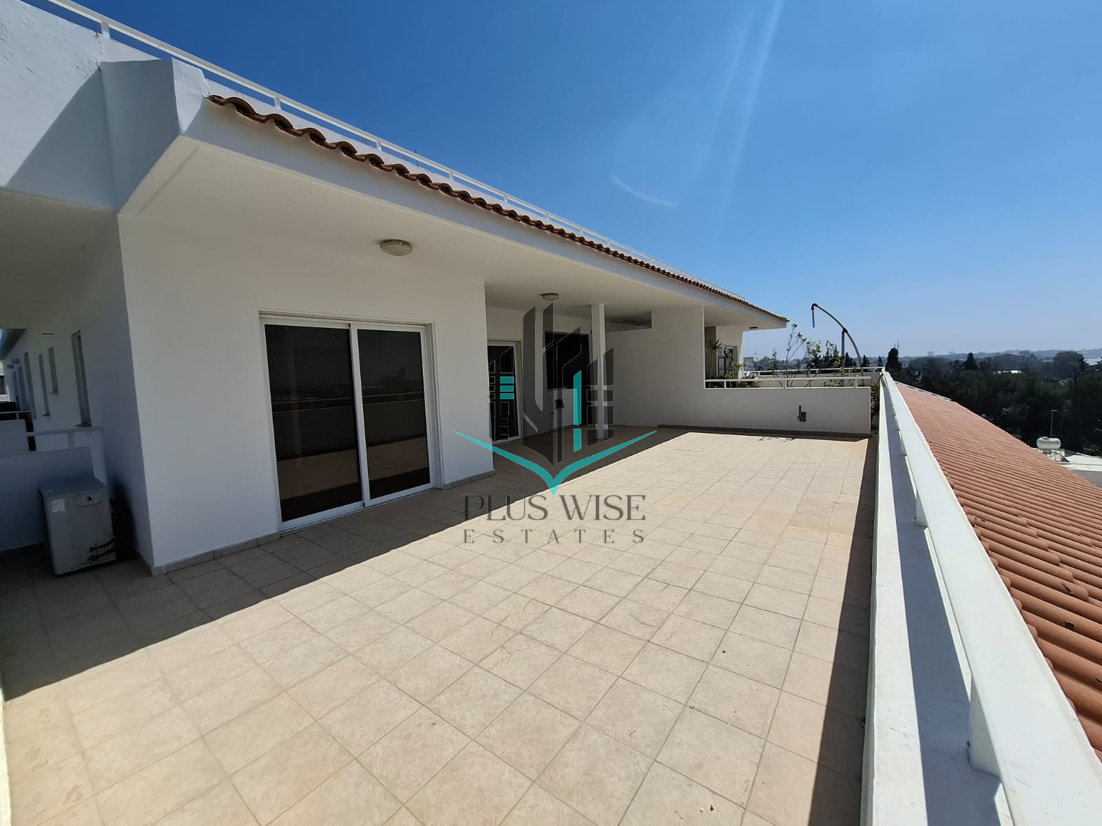 Apartment in Chrysopolitissa - view 1