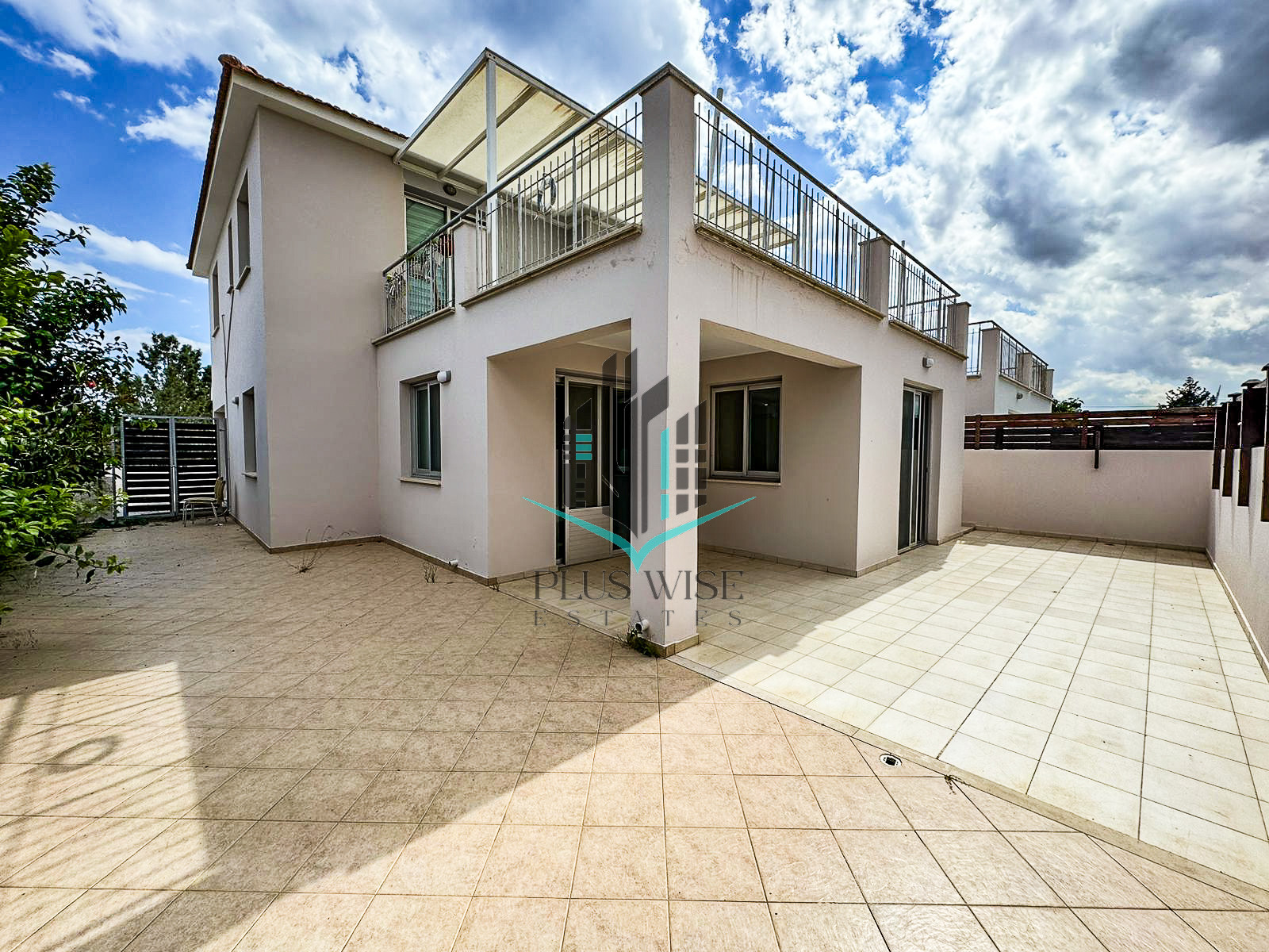 Apartment in Pyla - view 1
