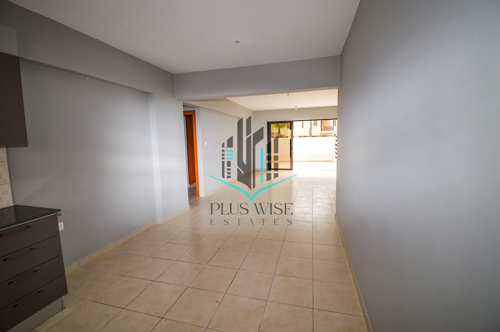 Apartment in Tersefanou - Image 2