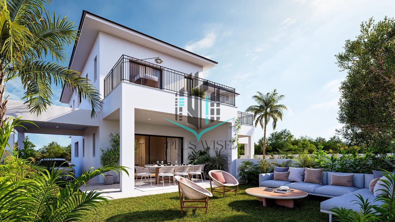 Villa in Pyrgos - view 1