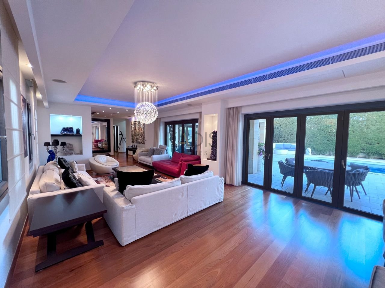 5 Bedrooms Detached Villa In Egkomi For Sale with Swimming pool - Kadis ...