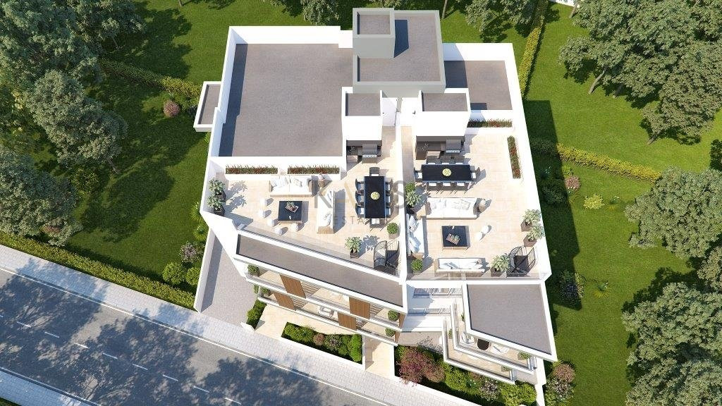 The Penthouse With Private Rooftop Outdoor Jacuzzi | Apartment in ...