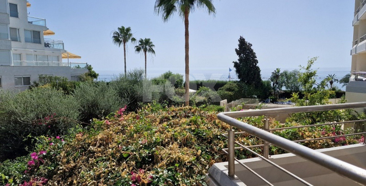 SEAFRONT: 2 Bedroom Apartment Front Line Sea View Apartment On The Sea Front