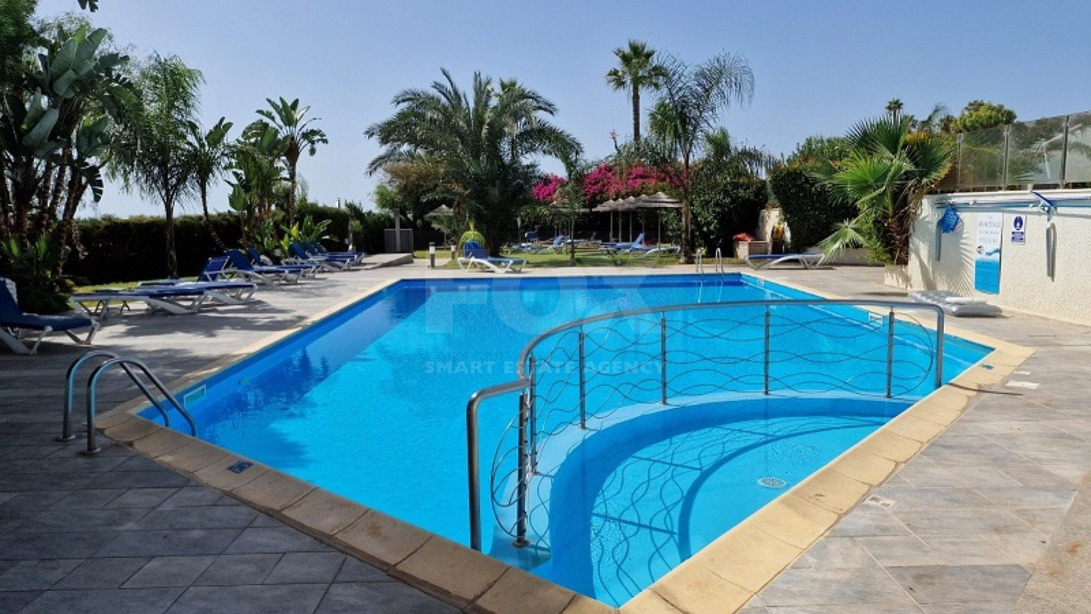 SEAFRONT: 2 Bedroom Apartment Front Line Sea View Apartment On The Sea Front
