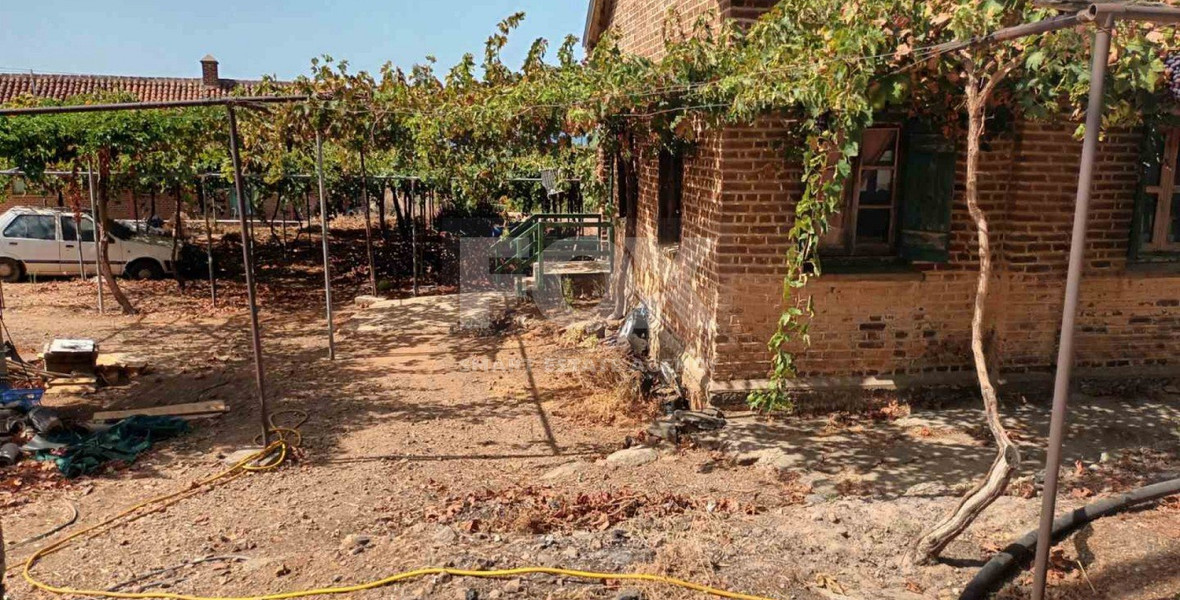 Four bedroom semi detached bungalow for Sale,  in Nea Dimmata , Paphos