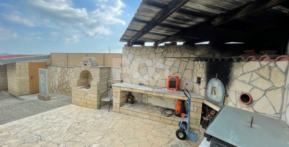3 Bed House For Sale In Agios Georgios Silikou Limassol Cyprus