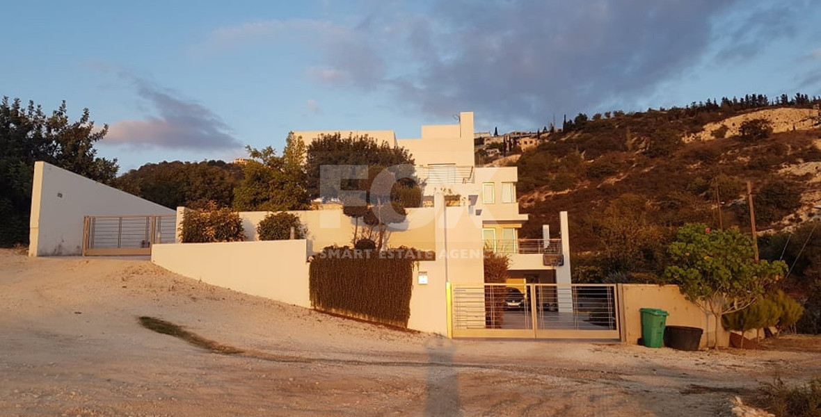 4 Bed House To Rent In Tsada Paphos Cyprus